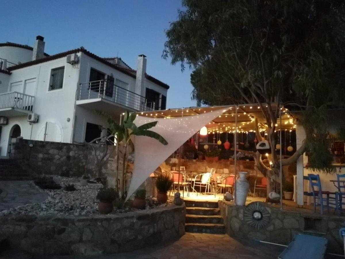 Charly Point Villa Метони Экстерьер фото