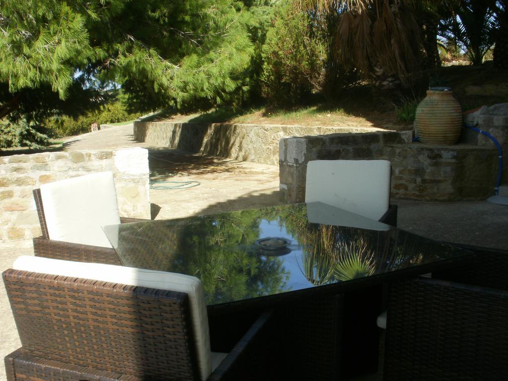 Charly Point Villa Метони Экстерьер фото